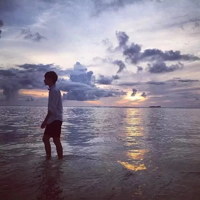 易舒士纨