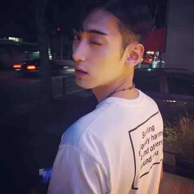 师蓝晶巧