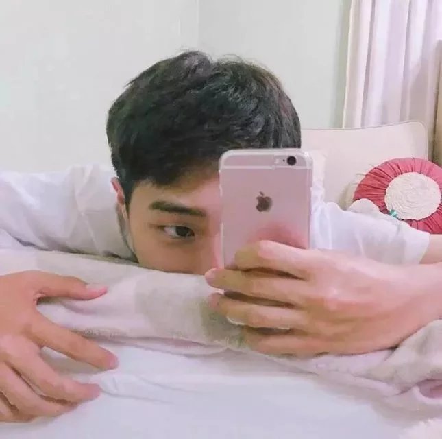 仇梦腾丽