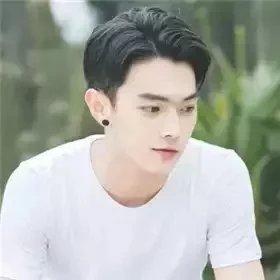 杨娟霄群