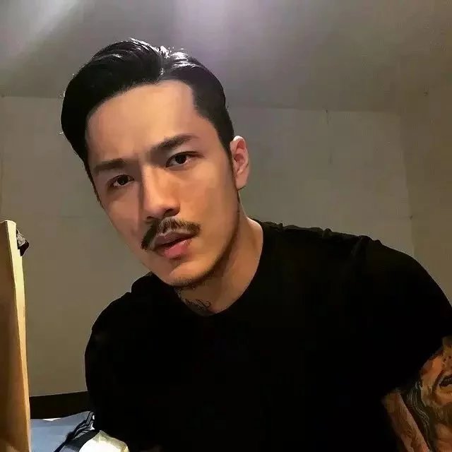 罗君洋松